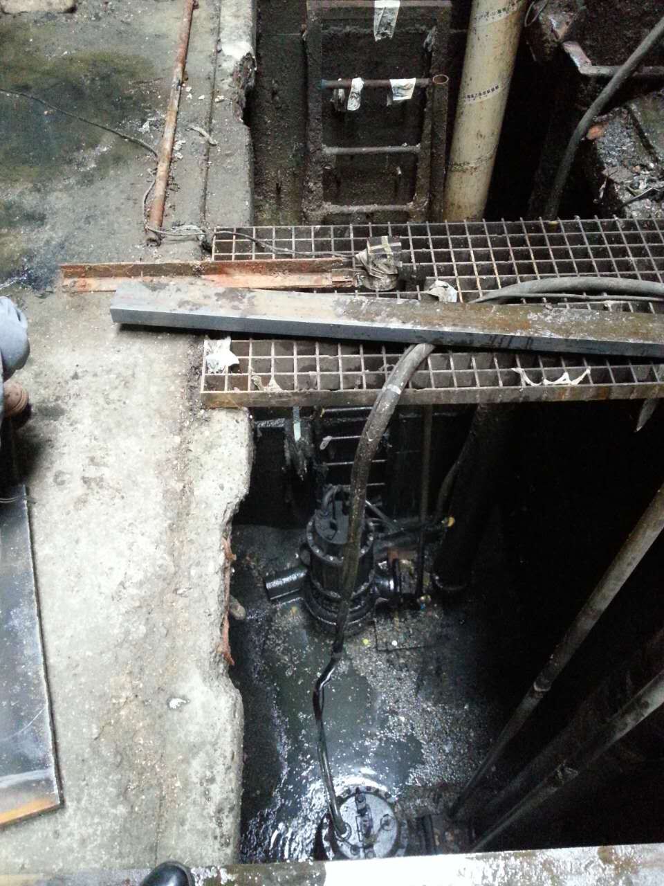 及时排除隐患 保障收集畅通