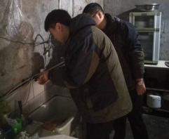 营销部:弘扬雷锋精神 供水服务进社区