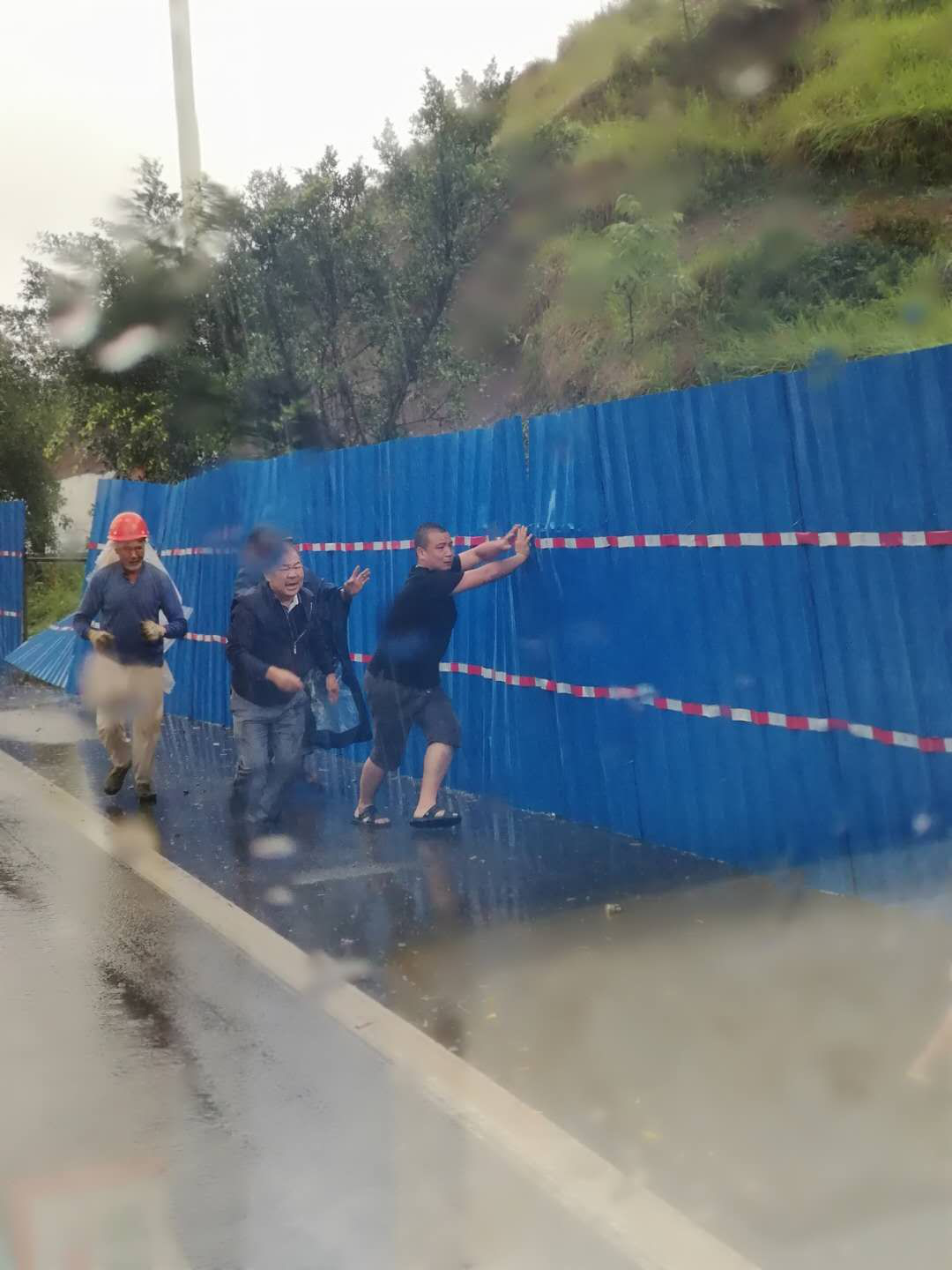 暴风雨中凸显建恒凝聚力