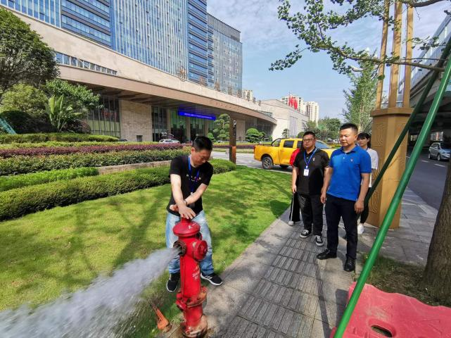 加强安全检查，落实安全责任
